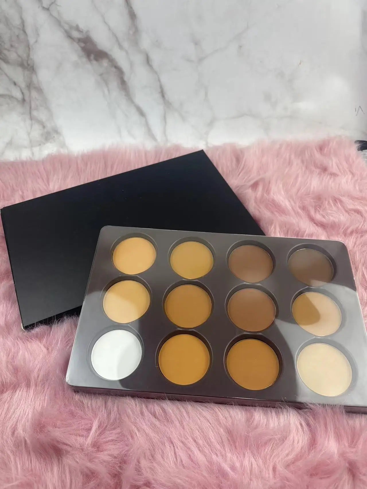 Kadiyaa Beauty - NAÏJA Powder Palette
