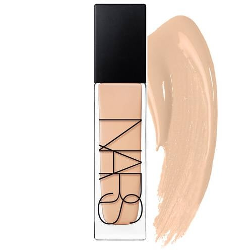 Base de maquillaje Natural Radiant de larga duración