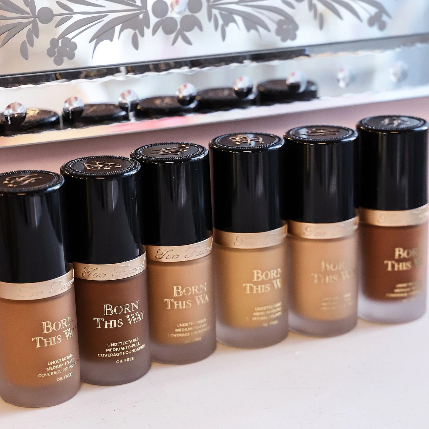 Fond de teint Born this way too faced