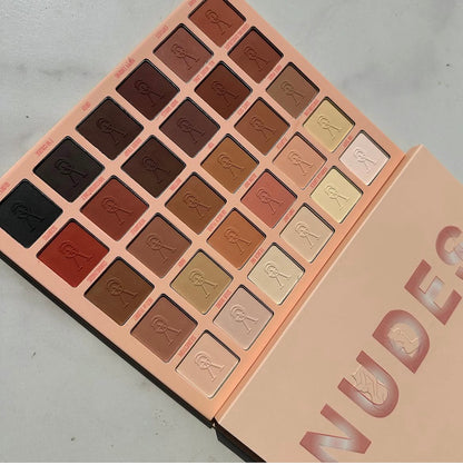 Vee Beauty NUDES Eyeshadow Palette